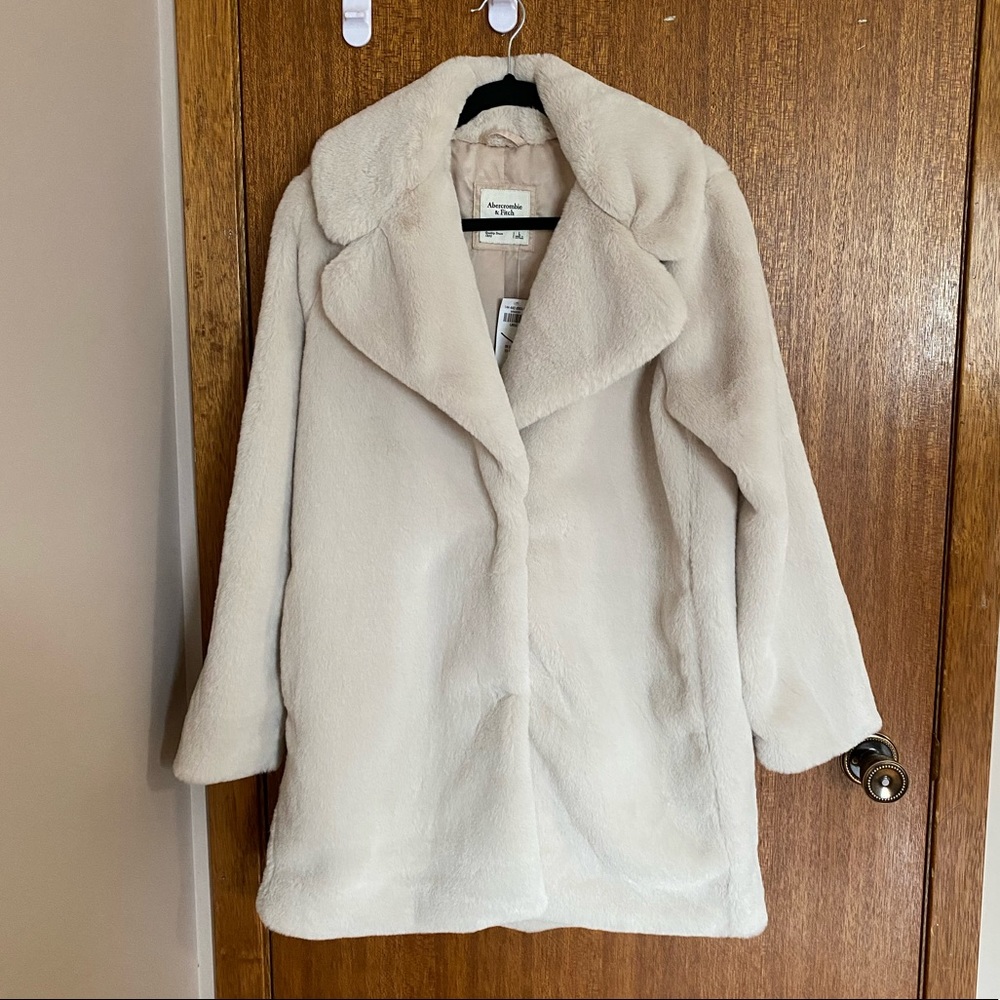 A&F faux fur coat, size L